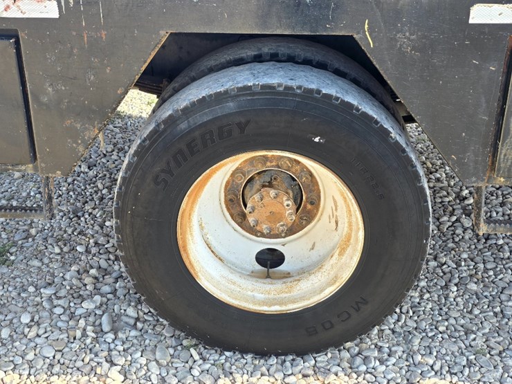 2015-international-durastar-4300-image-17