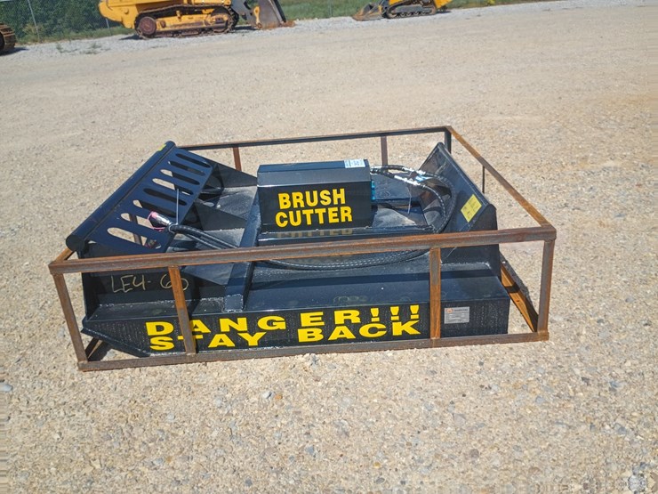 #26127-•-agt-brushcutter-skid-steer-attachment-image-4