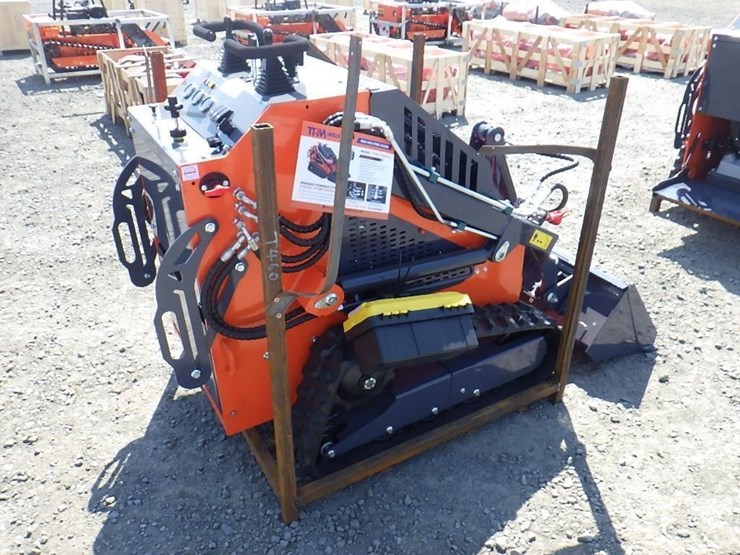 2026-tpm-t460-skid-steer-tracked-loader-image-3