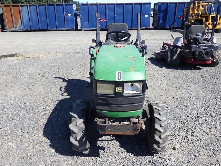 john-deere-4100-image-8