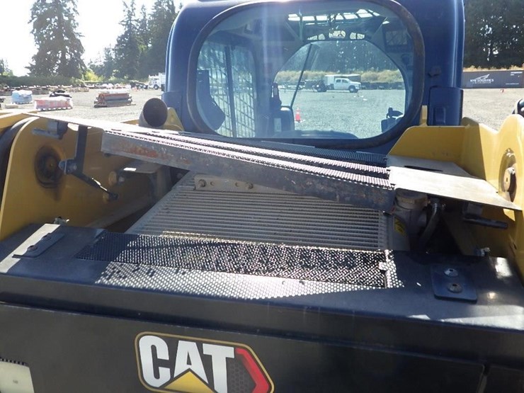 2014-caterpillar-226d3-image-20