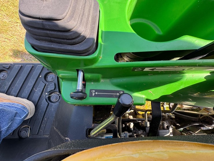 2014-john-deere-1023e-image-44