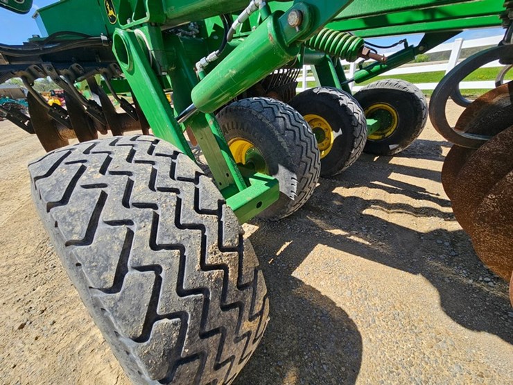 john-deere-2623vt-image-66