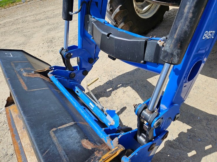 new-holland-t6.155-image-12
