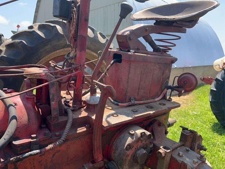 1954-farmall-super-h-image-30