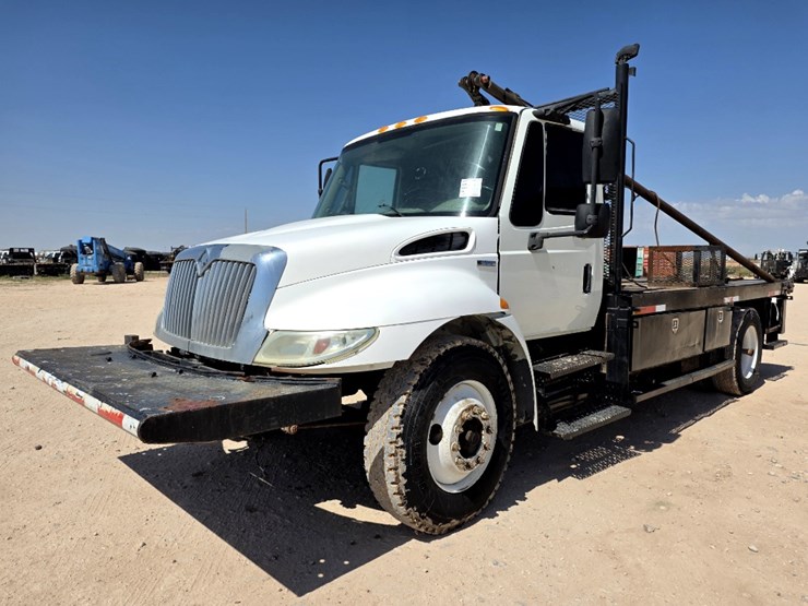 2012-international-durastar-4300-image-1