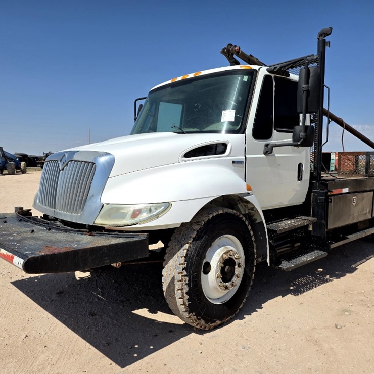 2012 INTERNATIONAL DURASTAR 4300