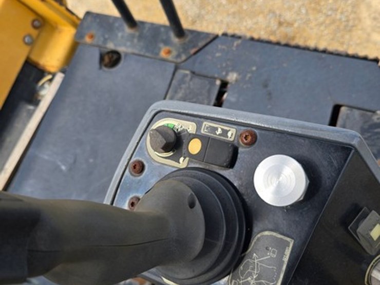 caterpillar-cb54xw-image-36