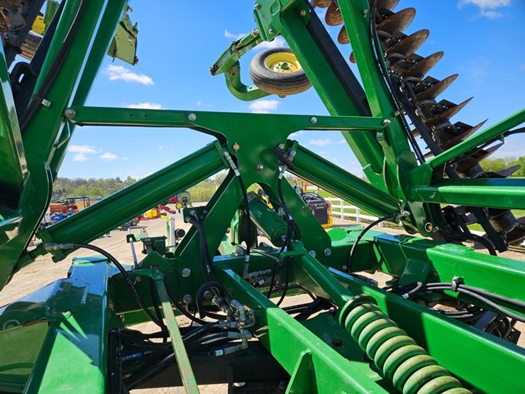 john-deere-2623vt-image-68