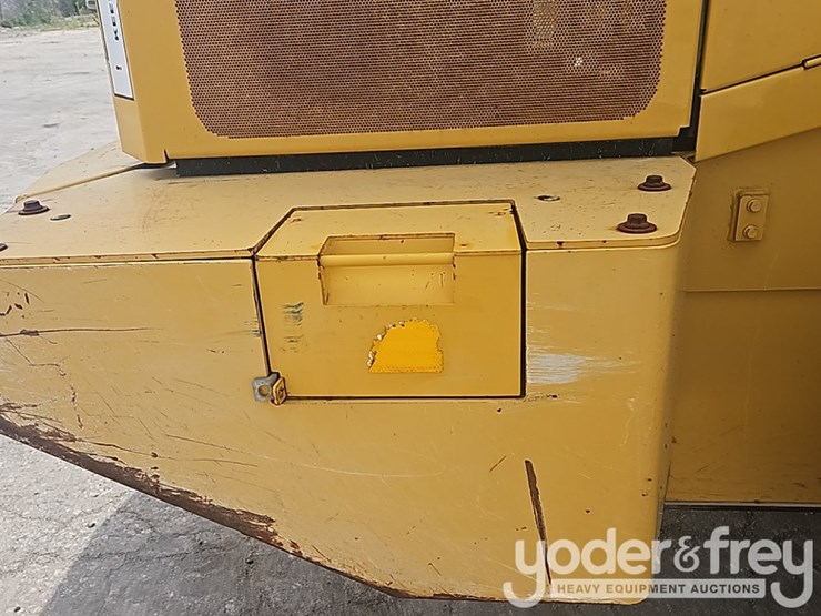 2014-deere-624k-image-14