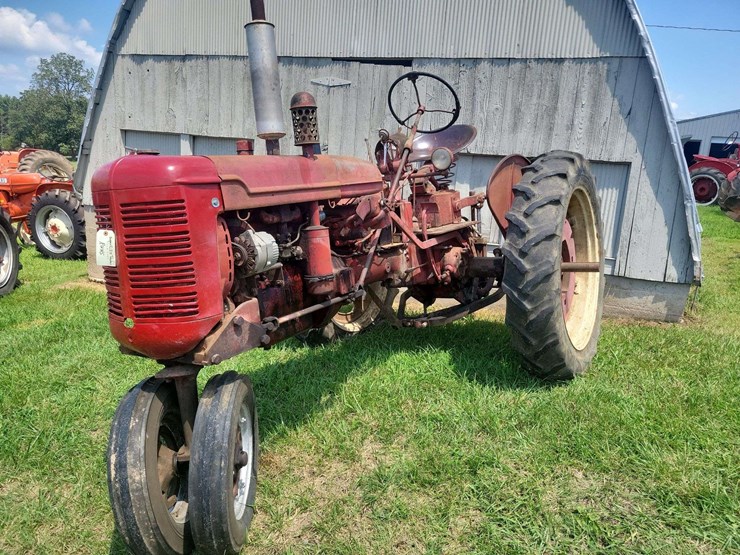 1953-farmall-super-c-image-1