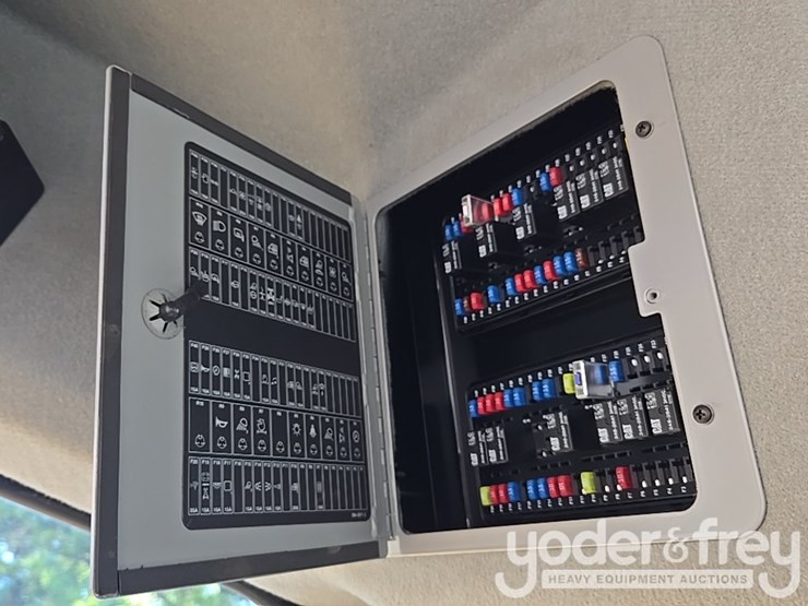 2019-caterpillar-140m3-image-69