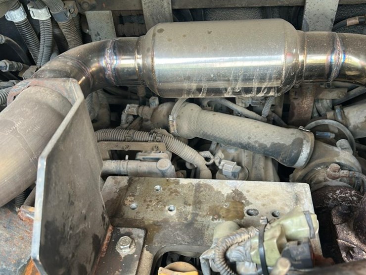 2023-kubota-svl75-2-image-31