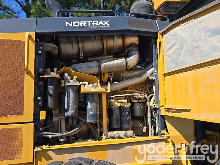 2016-deere-672gp-image-44