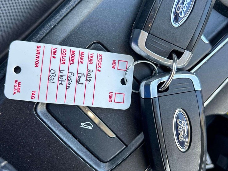2018-ford-fusion-sedan-image-25
