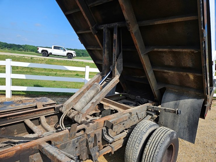 2007-chevrolet-3500hd-image-11