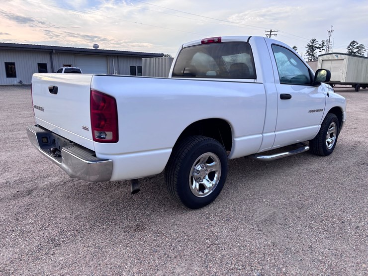 2003-dodge-ram-1500-image-3
