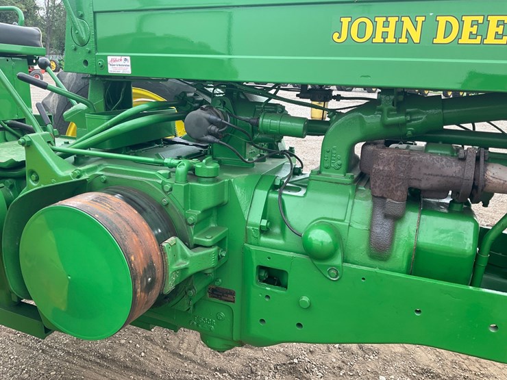 1955-john-deere-70-image-12