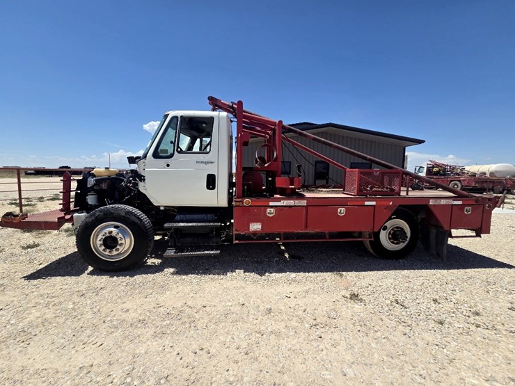 2014-international-durastar-4300-image-8