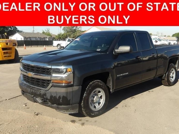 2018-chevrolet-silverado-1500-image-1
