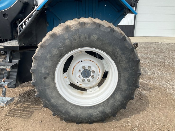 new-holland-ts100-image-22