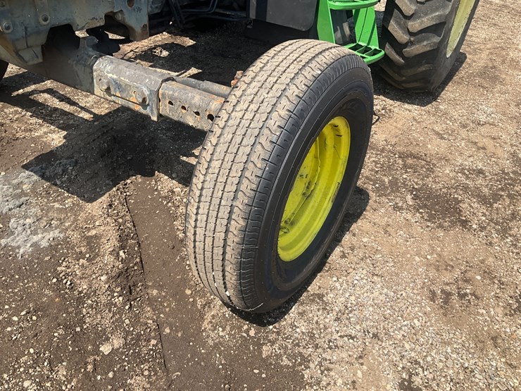2004-john-deere-5220-image-9