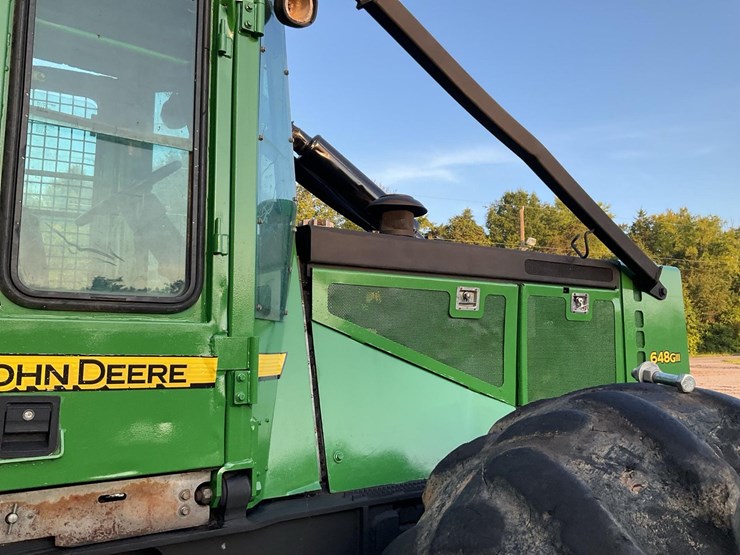 2006-deere-648g-iii-image-61