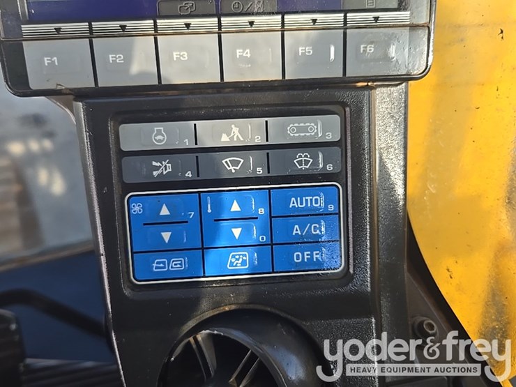 2020-komatsu-pc360-lc-11-image-48