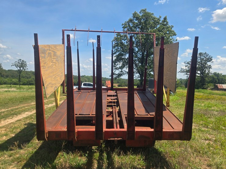 new-holland-1033-image-6