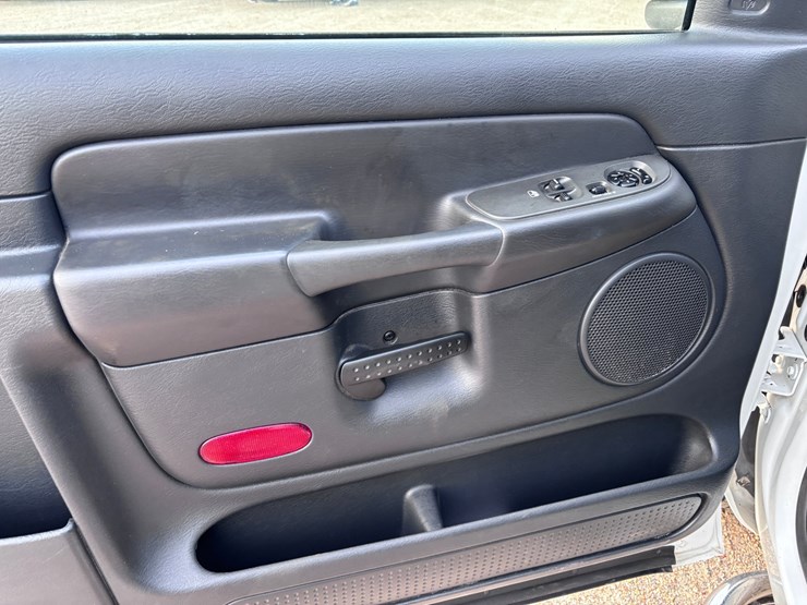 2003-dodge-ram-1500-image-7