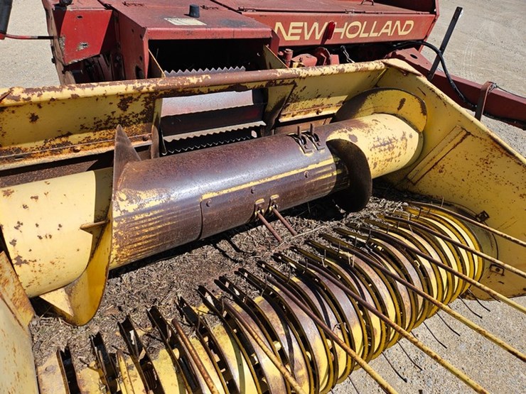 new-holland-770-image-18