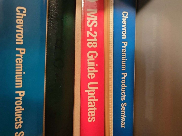 contents-of-two-shelves-image-5