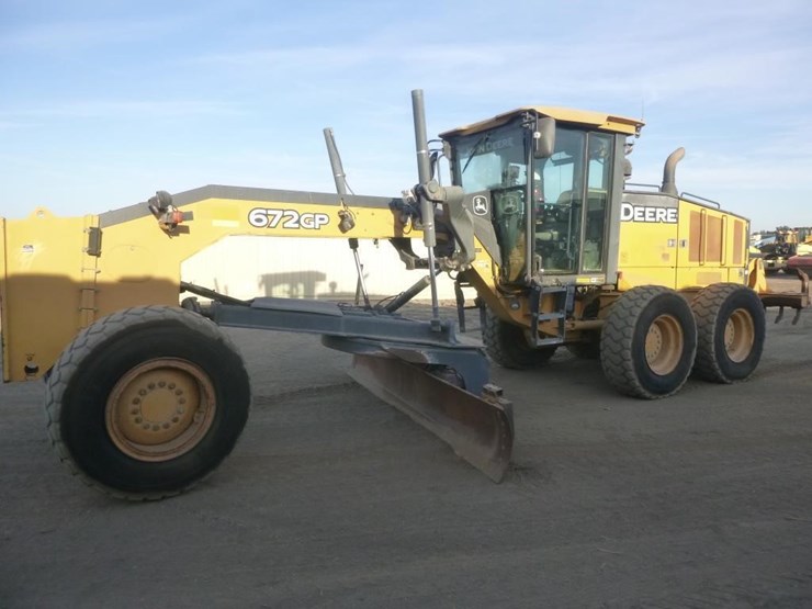 2012-deere-672gp-image-2
