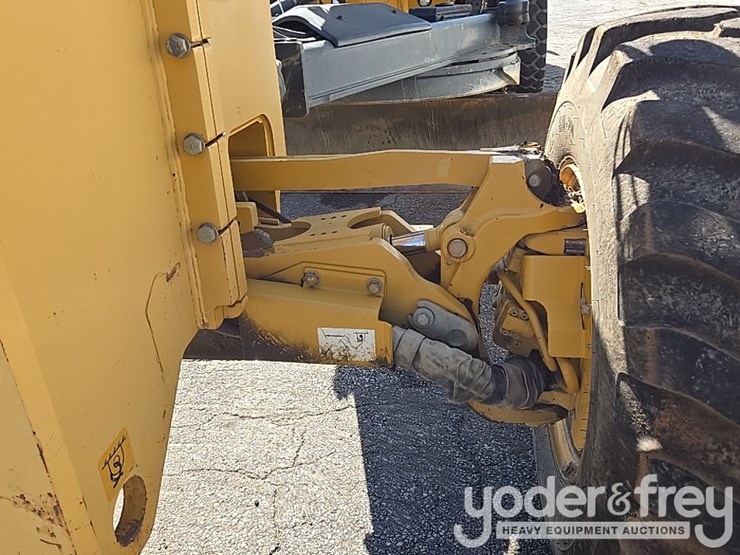 2016-deere-672gp-image-20
