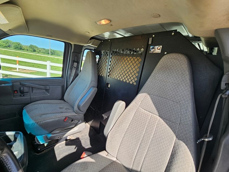2018-chevrolet-g20-image-37
