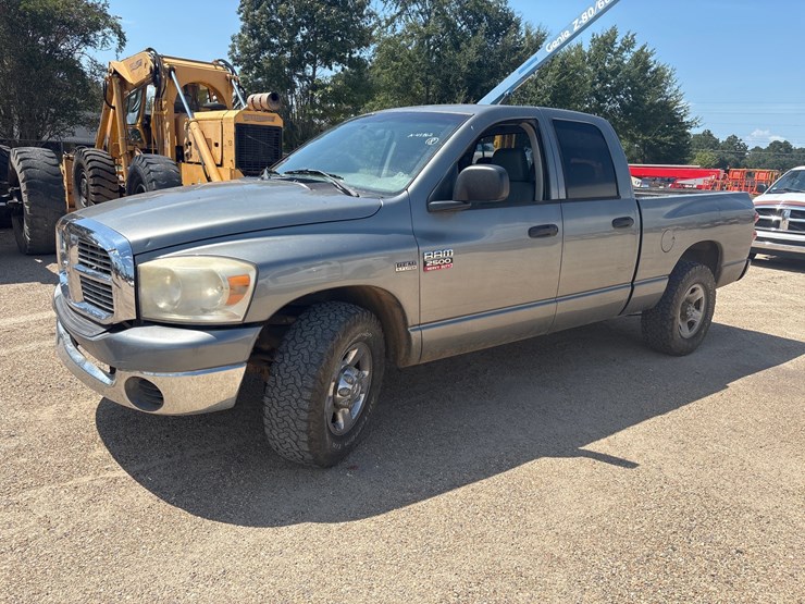 2009-dodge-ram-2500-image-1