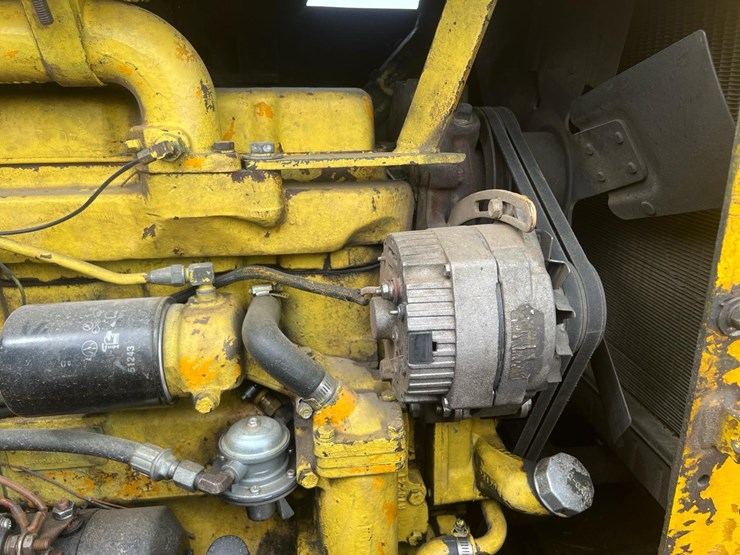 john-deere-440c-image-40