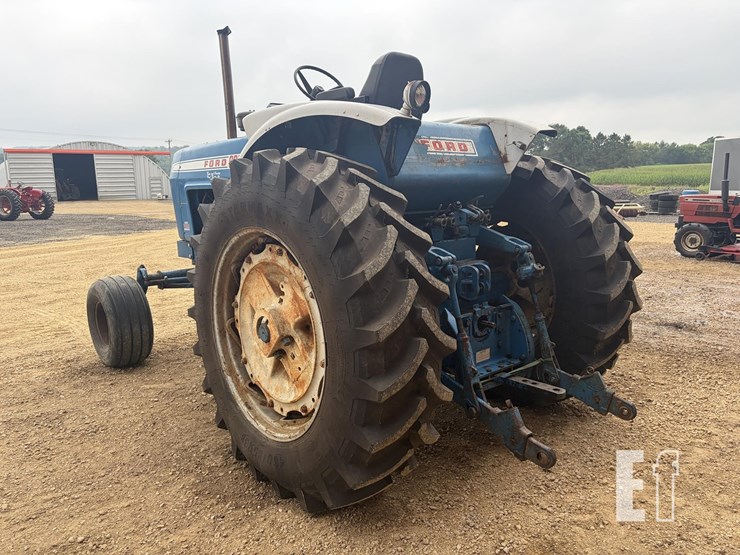 ford-8000-image-3
