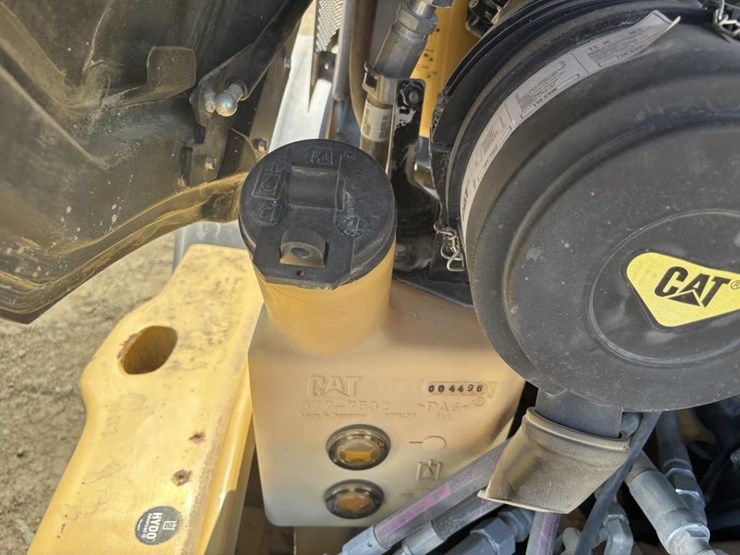 2014-caterpillar-907h2-image-32