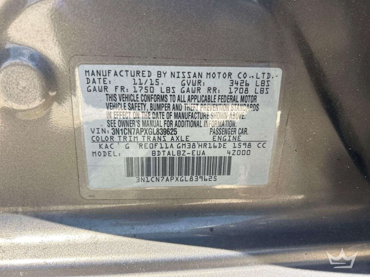 2016-nissan-versa-sedan-image-5