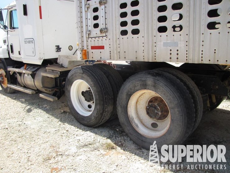 1994-mack-ch613-image-5