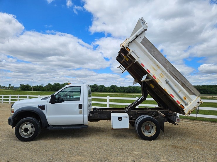 2009-ford-f550-image-54