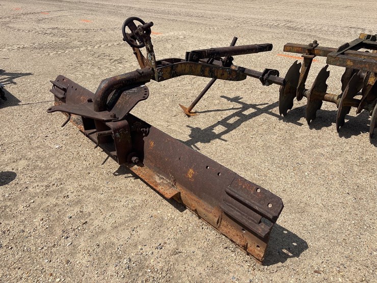 #975-•-7ft-adjustable-3pth-grader-blade-image-2