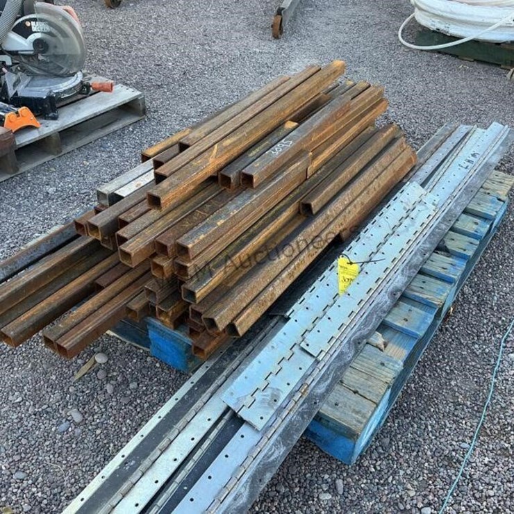 PALLET OF ASST STEEL TUBING & HINGES