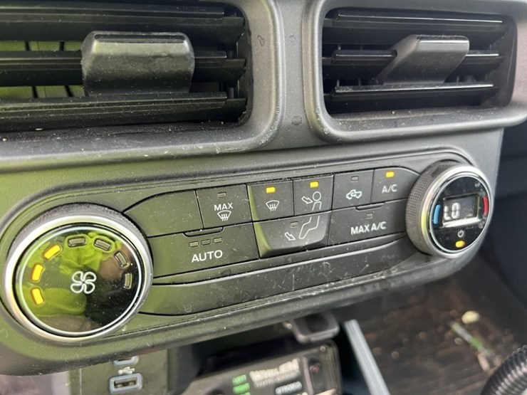 2022-ford-maverick-image-28