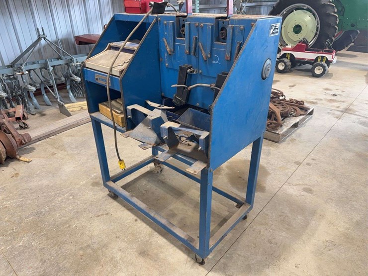 kinze-seed-meter-test-unit-image-1