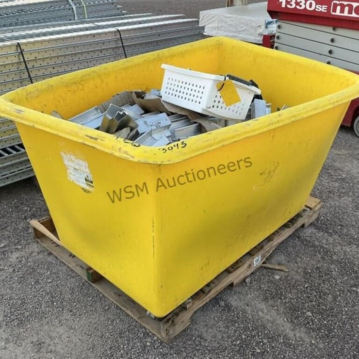 TUB OF ASST BRACKETS