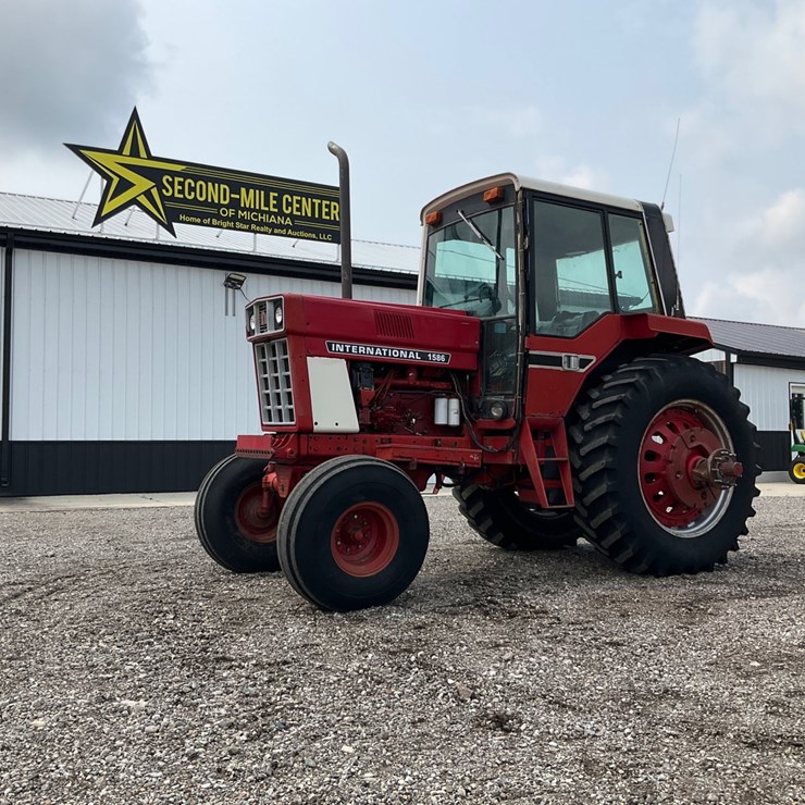 1977 INTERNATIONAL 1586