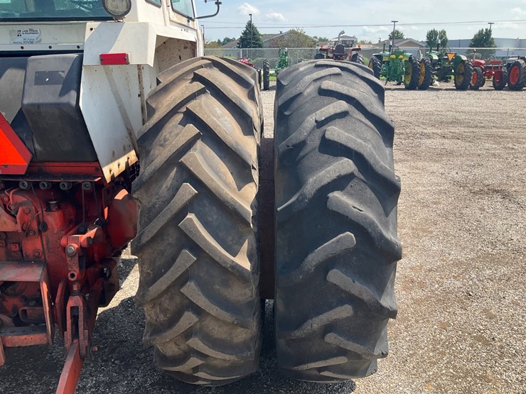#5506-•-case-1570-agri-king-tractor-image-12