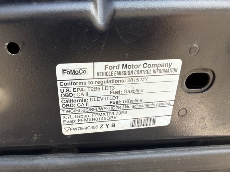 2015-ford-explorer-image-18